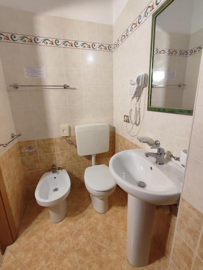Hotel Athena B&B 가비체 마레 외부 사진