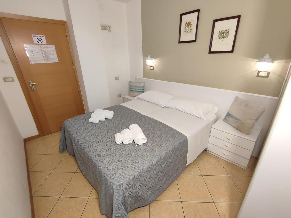 Hotel Athena B&B 가비체 마레 외부 사진