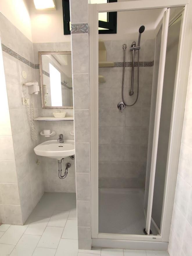 Hotel Athena B&B 가비체 마레 외부 사진